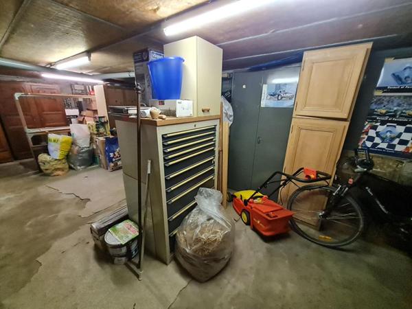 Maison  6 pièces 4 chambres environ 148.44 m2