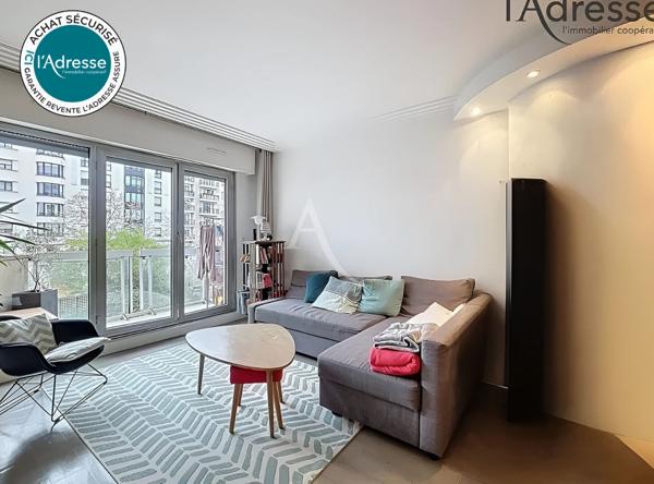 L'Adresse Immobilier - Élégant 3 pièces lumineux de 67 m² - Parking et cave