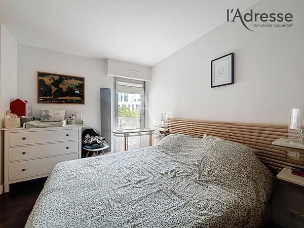 L'Adresse Immobilier - Élégant 3 pièces lumineux de 67 m² - Parking et cave