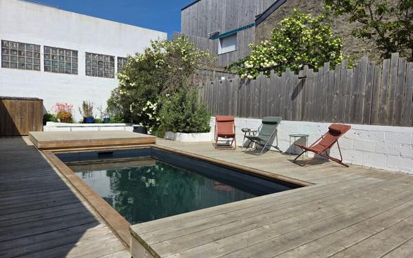 Maison à vendre    6 pièces •  La Rochelle