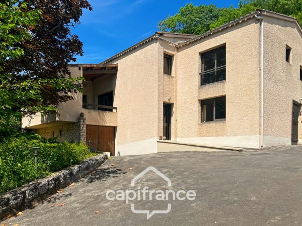 Maison d’architecte 7 pièces, 180 m² avec vue sur nature à Lectoure, posibilité appartement indépendant, activité pro