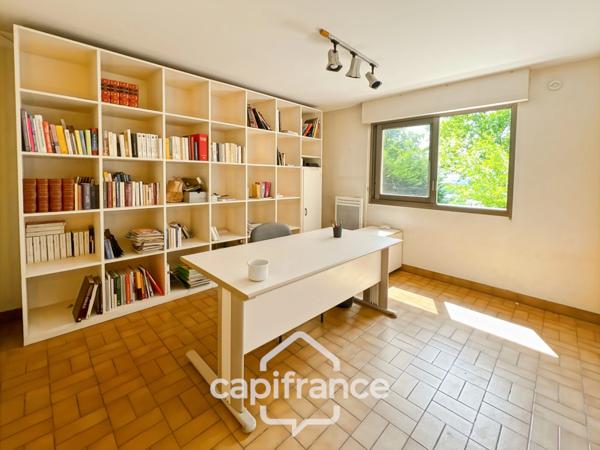 Maison d’architecte 7 pièces, 180 m² avec vue sur nature à Lectoure, posibilité appartement indépendant, activité pro