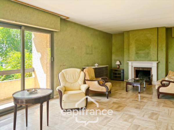 Maison d’architecte 7 pièces, 180 m² avec vue sur nature à Lectoure, posibilité appartement indépendant, activité pro