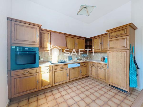 Maison 138 m² sur terrain de 1412 m² à DIGNE 04