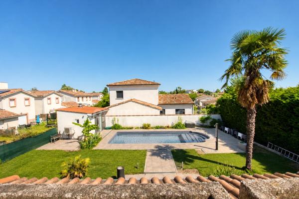 LAUNAGUET – SUPERBE MAISON FAMILIALE DE 170 m² AVEC PISCINE SUR TERRAIN DE 1 357 m²