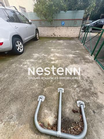 À vendre : Appartement spacieux de 4 pièces à Perpignan, secteur Kennedy, balcons et place de parking.