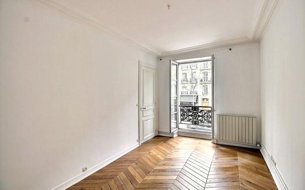 Appartement à louer    3 pièces • 75 m2 Paris 5
