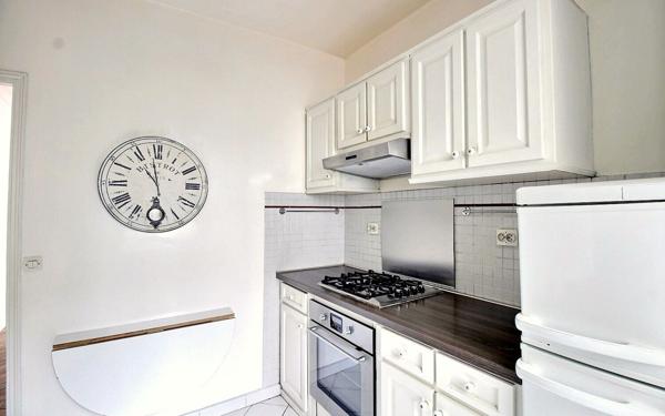 Appartement à louer    3 pièces • 75 m2 Paris 5