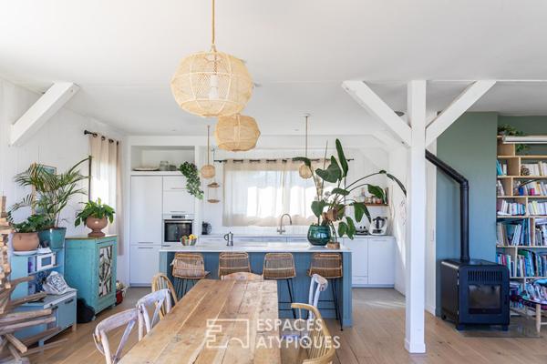 Esprit beach house et ossature bois pour un été qui ne finit jamais