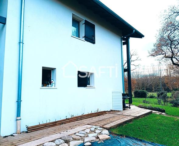 ARBONNE T4 AVEC JARDIN, TERRASSE, CAVE ET PLACE DE PARKING