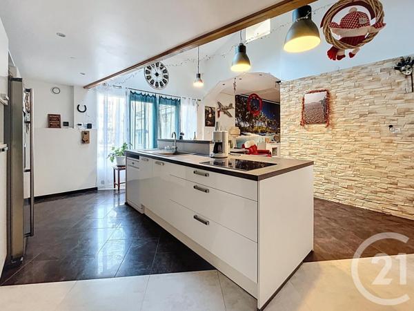 Maison à vendre  5 pièces - 155 m2 MENETROL - 63