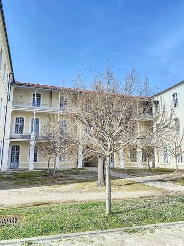 Superbe appartement  T4 avec balcon