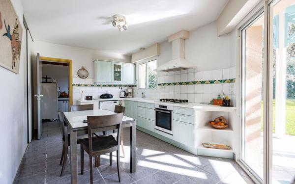 Maison à vendre    6 pièces • 170 m2 Seignosse