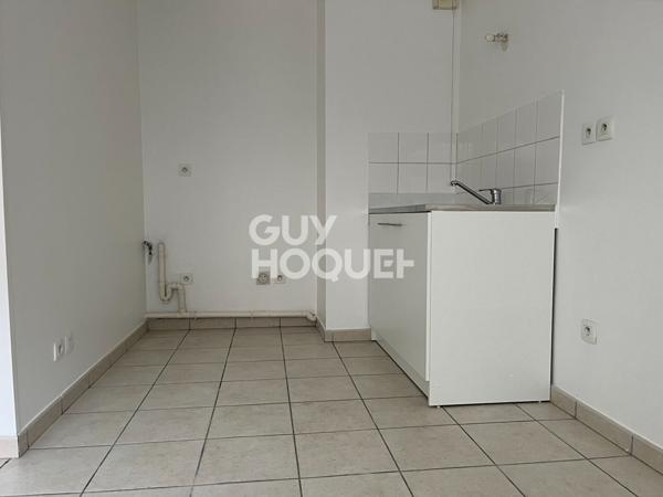 Appartement T2  Saint-Etienne centre proche commodités avec garage