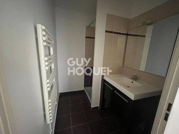 Appartement T2  Saint-Etienne centre proche commodités avec garage