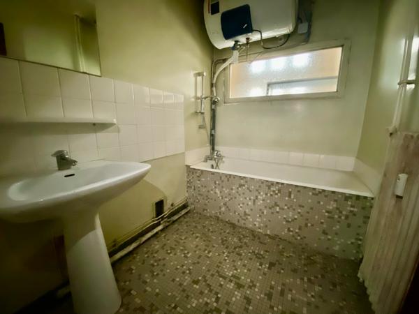 Appartement 3 pièces – Centre-ville de Poitiers– Quartier Saint-Hilaire