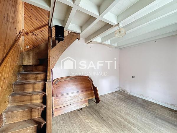 Maison de 60 m² avec dépendances et jardin