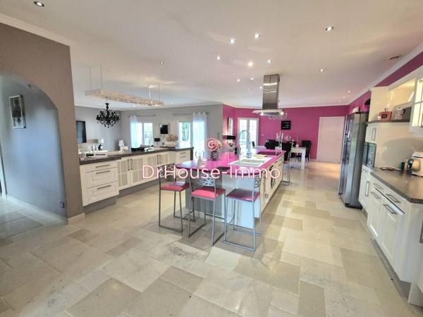 Maison à vendre 10 pièces de 360 m²