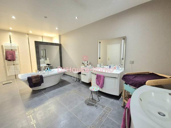 Maison à vendre 10 pièces de 360 m²