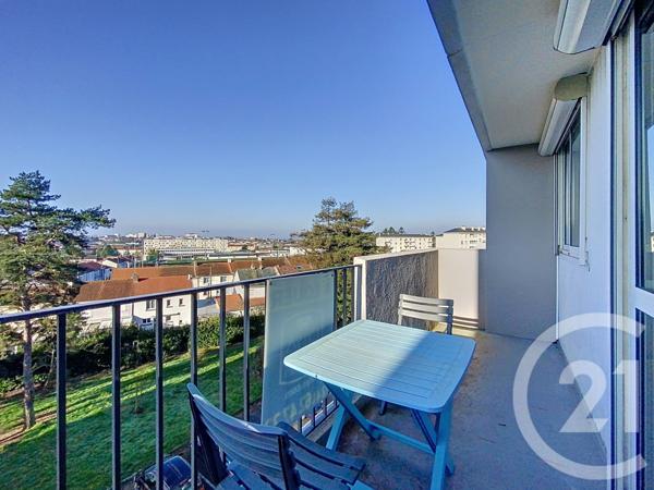 Appartement F4 à vendre  5 pièces - 66,04 m2 CHOLET - 49