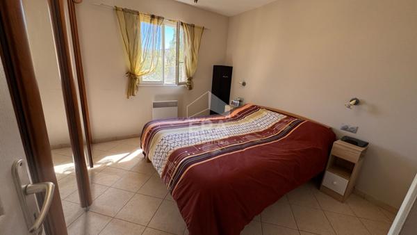 Maison à Vescovato 88 m2 avec 3 chambres, sous sol amenagé (T2 de 40 m2) et 1816 m2 de terrain