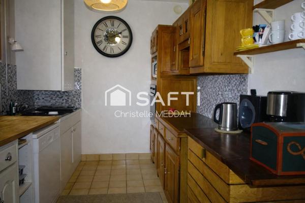 Sans vis à vis, jardin exposé Sud/Ouest.