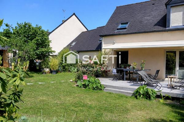 Sans vis à vis, jardin exposé Sud/Ouest.