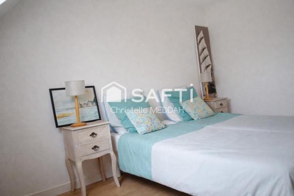 Sans vis à vis, jardin exposé Sud/Ouest.