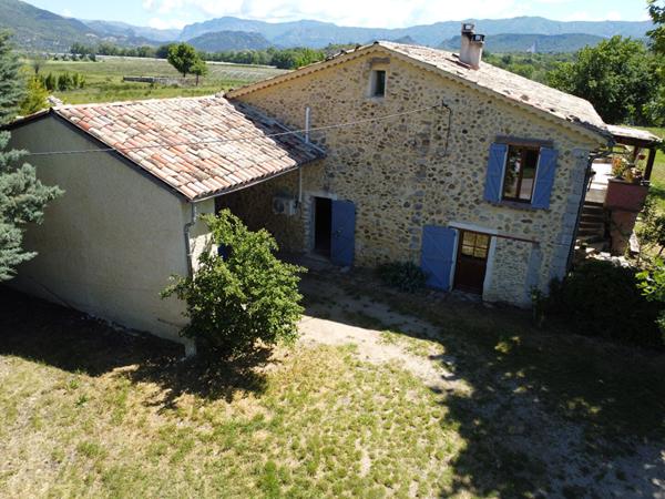 Maison EN PIERRE secteur SISTERON de 266 m2 Bâtisse en pierres avec vue panoramique  Alpes de hautes provence