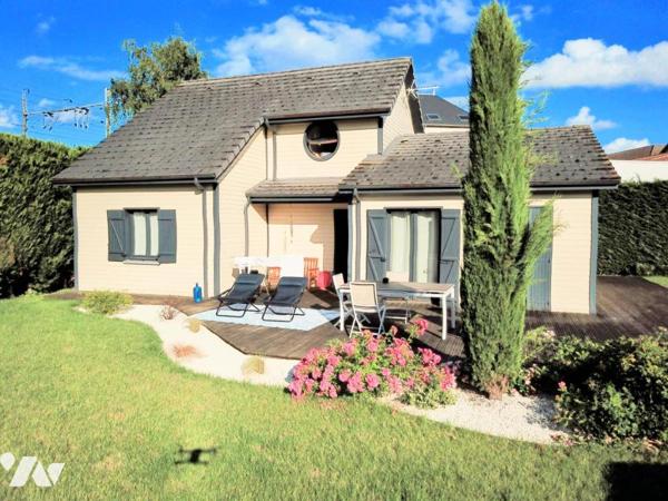 Pr Commodités sur 932m² Villa ossature bois 121m² hab; vie plain pied possible;