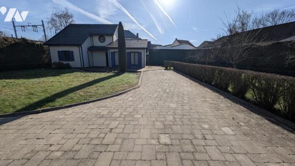 Pr Commodités sur 932m² Villa ossature bois 121m² hab; vie plain pied possible;