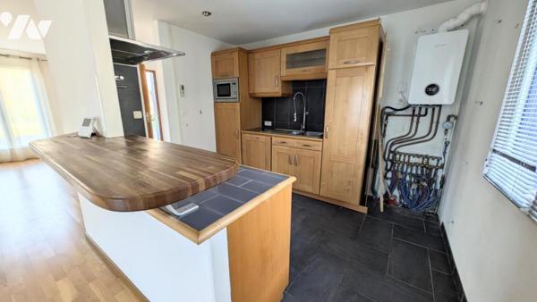 Pr Commodités sur 932m² Villa ossature bois 121m² hab; vie plain pied possible;