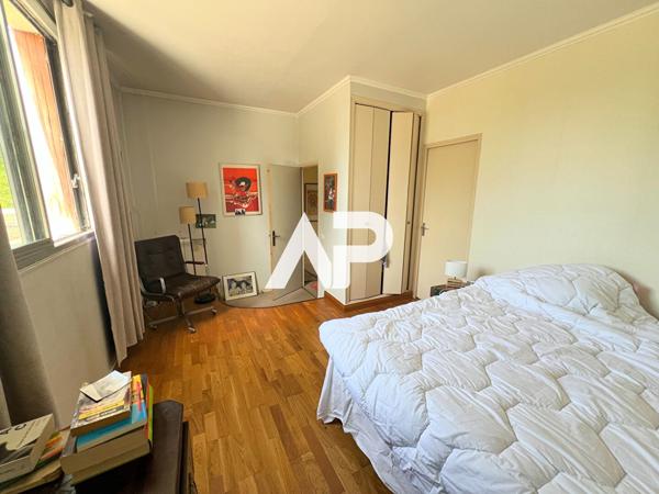 Maison Montmorency 5 pièce(s) 200m2 895 000 € **  - Référence  1129