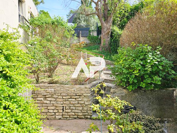 Maison Montmorency 5 pièce(s) 200m2 895 000 € **  - Référence  1129