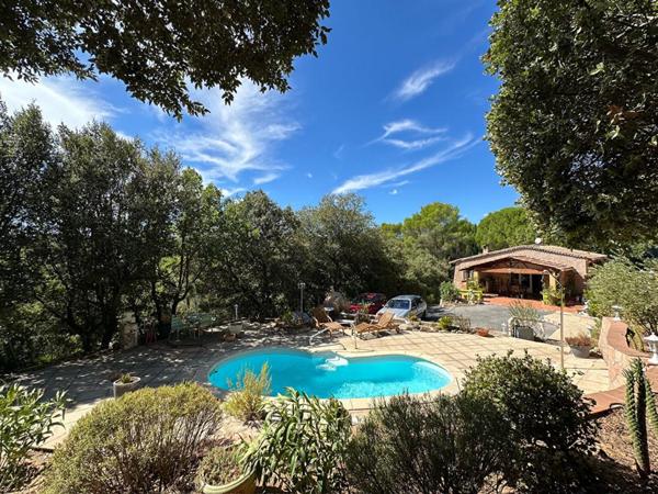 Maison 113 m2 avec studio  -Grand GARAGE - 1300 m2 de terrain