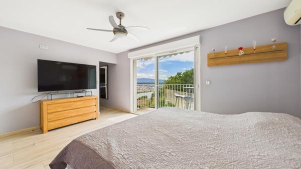 Maison 8 pièces - 180 m²