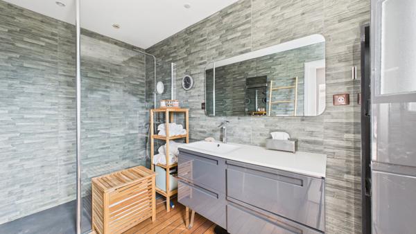 Maison 8 pièces - 180 m²