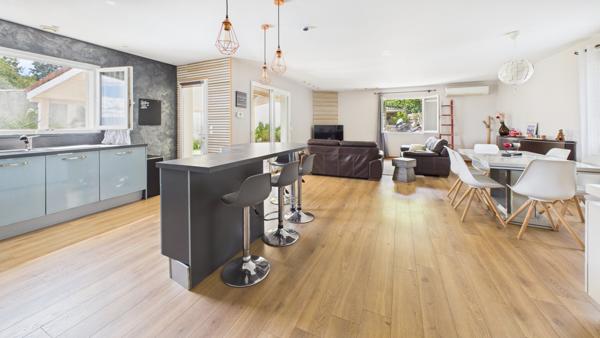 Maison 8 pièces - 180 m²