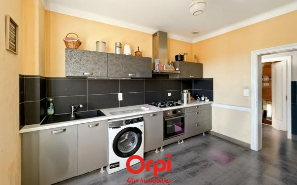 Maison à vendre    4 pièces •  Désertines