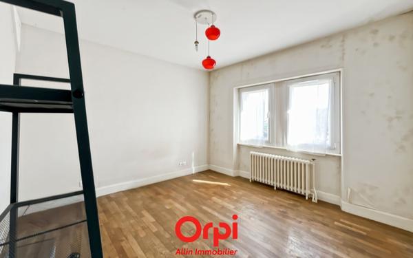 Maison à vendre    4 pièces •  Désertines