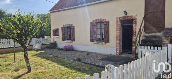 Maison rustique 3 pièces de 75 m² à Fontaines (89130)