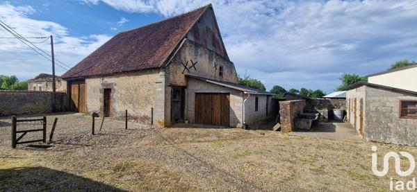 Maison rustique 3 pièces de 75 m² à Fontaines (89130)