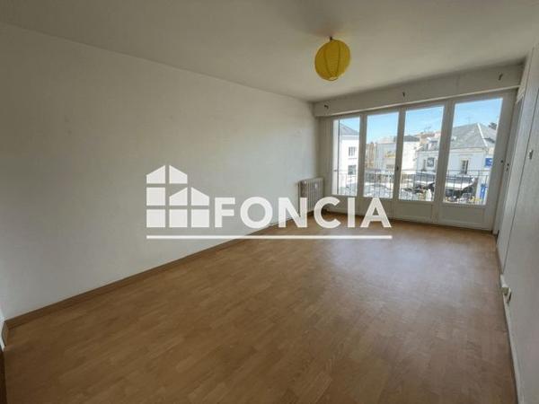 Location Appartement 2 pièces 48.4 m² - PLACE DE GAULLE Challans 85300