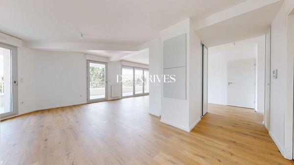 Magnifique T3 en étage élevé avec terrasse de 25m2