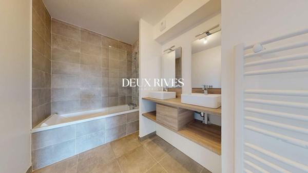 Magnifique T3 en étage élevé avec terrasse de 25m2