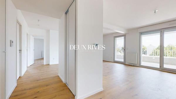 Magnifique T3 en étage élevé avec terrasse de 25m2