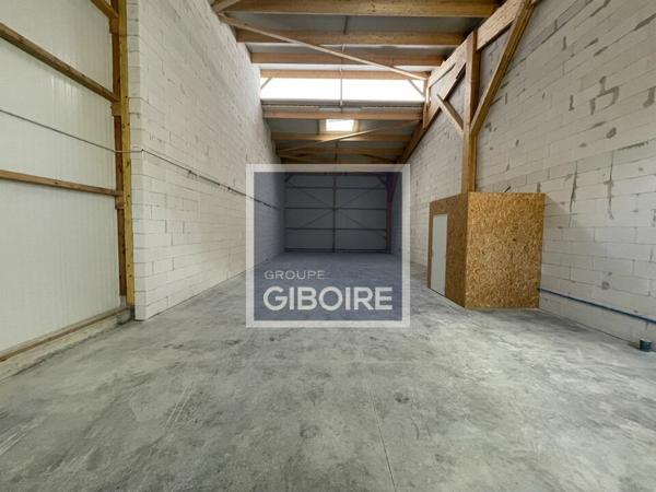 Local d'activites 1730 m² à louer THOUARE SUR LOIRE (réf : 44.019001)