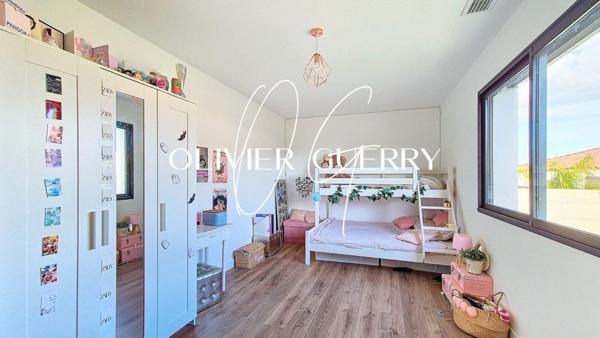 Absolument UNIQUE sur Saussan