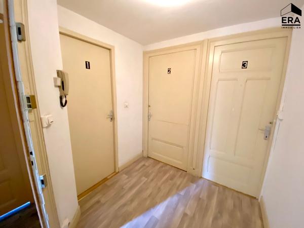 STUDIO MEUBLE - BLOIS - HYPER-CENTRE, MOBILIER & EQUIPEMENT COMPLET