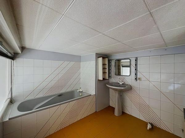 Appartement 249 000 € Lyon 04 3 p 82 m² DPE E